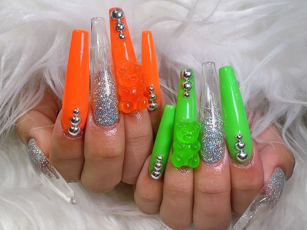 2026年春トレンド】ワンカラー スーパーロングのネイルデザイン集