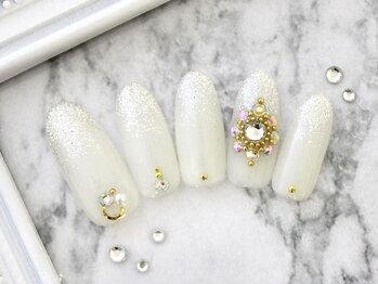 ネイルサロンフォーユー(for u)/ラメ×ビジュー￥６９８０