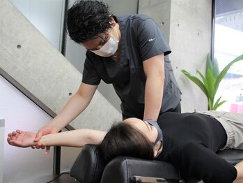 アラキ(ARAKI)/猫背矯正