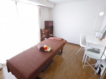 サロンベイビー 尼崎塚口店(Salon Baby)の写真/【完全個室/本格施術サロン】痛気持ちいい！と高評価のコルギでお顔周りのお悩みを解決★リンパケアも◎