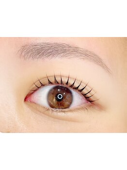 ナチュラル上品な目元にしたい