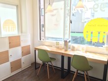 イイヒ 桜新町店(iiHi)/待合スペース