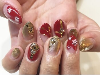 ラリュールネイル(L'Allure nail)/赤ゴールドネイル¥8200