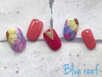 ネイルアンドまつげエクステ ブルーリーフ 四谷三丁目店(Blue Reef)/フラワーネイル