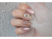 ネイルアンドアイラッシュスタジオ シュシュ(chouchou)/ホロフラワー×マグネット