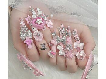 長さだし、リボンネイル