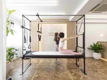 モモ 麻布十番 白金高輪(MOMO)の写真/【ウェアの無料貸し出し、無料ウォーターサーバーあり】パウダールーム完備なのでお出かけ前後や合間にも★