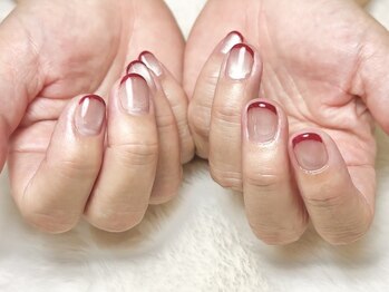 ボルドーラインがポイント