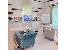 プリエ ドゥ シェリの雰囲気（店内では様々な映像をお楽しみ頂けます♪（Netflixなど)）