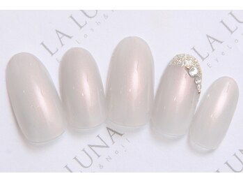 ラルナ ネイルアンドアイラッシュサロン(LA LUNA nail & eyelash salon)/22年10月11月◇定額ナチュラル◇