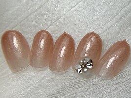 コーラルピンクネイル