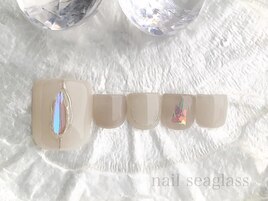 冬のキラキラ上品フットネイル