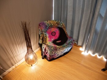 シャラナム(Sharanam)/間接照明のあたたかさ♪