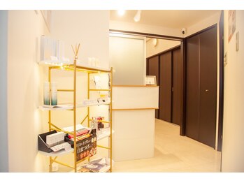 グロウアップ ビューティ 丸の内店(Glow-up Beauty)/受付