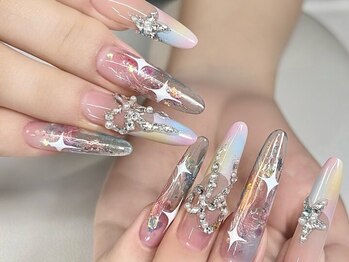 アルブル(ARBRE)の写真/ブライダルやイベント前にもピッタリな華やかネイルで周りと差がつく指先に♪やり放題メニューあり◎