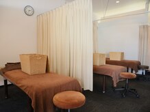 ほぐしや本舗 衣山店/静かな個室で施術します