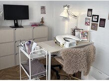 動画を見ながら落ち着いた雰囲気です。