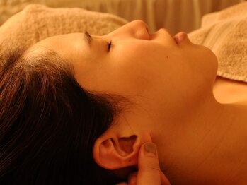 ここはな/耳つぼマッサージ!