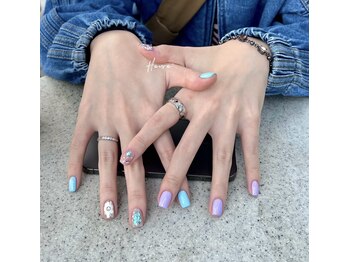 フューチャー 新大久保(FUTURE)/夏色