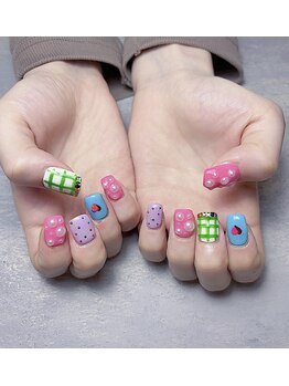 サロンドティス 学芸大学(salon de tis)/ポップアート