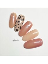 グランチュール(Grantulle)/ヒョウ柄ネイル