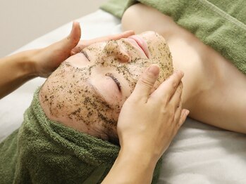 エミライ(emirai)/話題の剥けないハーブピーリング