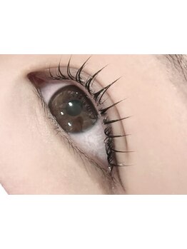 ネイル・アイメニューの同時施術が可能