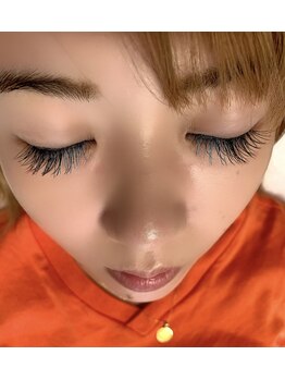 ビューティールーム モモン(momon)の写真/【持続力◎最新☆専用ジェルで接着するLEDエクステ導入！】学割U24も有!!まつげエクステ(つけ放題)￥4950☆