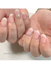 大人気！フレンチネイル！