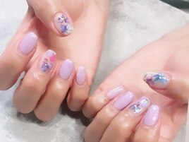 押し花ネイルで上品かわいい♪