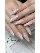 オーラネイル(Aura Nail)/ミルキーホワイトの上品ロング