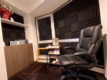 カンギトネリ(咸宜toneri)/ドアが開きましたら受付部屋です