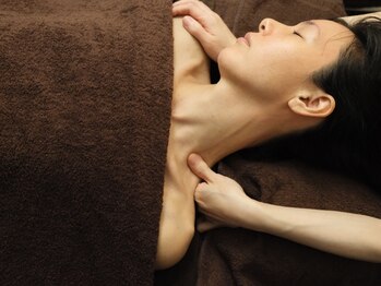 鍼養院の写真/〈男性も女性も大歓迎！〉歴15年のセラピストが60種類の精油からお身体の不調/体質に合わせてご提案！