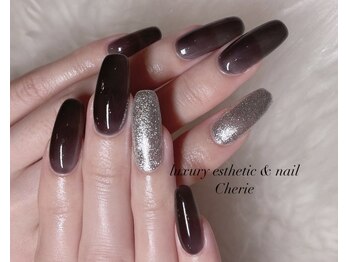 シェリエ(Cherie)/モノトーンネイル