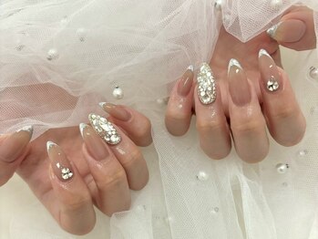 アンダーバーホワイト 大阪上本町店(_WHITE)の写真/乾燥や日々の家事で爪が割れやすい方にもお勧め★【チップ長さ出し】イベントなどで綺麗に魅せたい方必見！