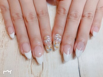 エトワール 中川中島店(Etoile)/白フレンチストーンアート