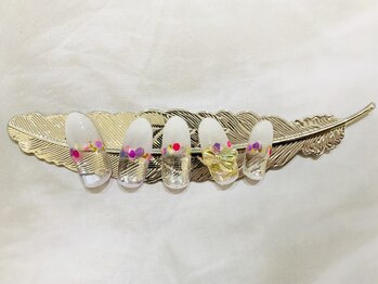 ラウレアルア(Laure’a lua)/ポップフレンチネイル♪