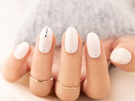 ホワイトネイル
