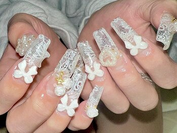 ネイルサロン ジュノ バイ ステラ(juno by stella)の写真/自爪が伸びたような自然な長さ出しはお任せ★フォルムにこだわり、スラっと美しくアートが映える指先へ☆