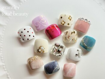 グランティア トータルビューティー(grantier total beauty)の写真/【初回オフ無料★フットワンカラー¥6250/定額デザイン¥7690】足元からオシャレを楽しみたい方に♪