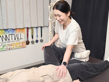 整体サロン　アンティオール　大森本店【頭痛/不眠/耳鳴り/腰痛/肩こり/骨盤矯正】/施術風景