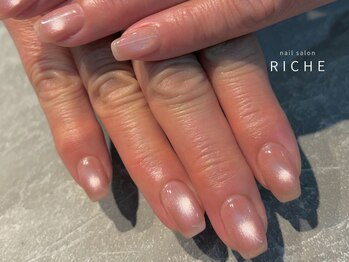 透け感♪艶ピンクベージュネイル