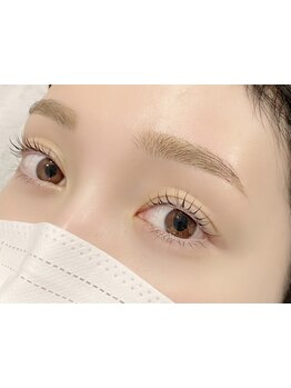 ナチュラル上品な目元にしたい