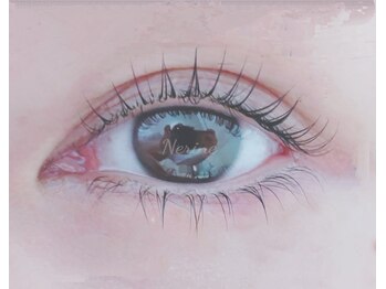 ネリネ(Nerine)/骨格合わせたデザイニング