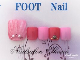 フットネイル8000円