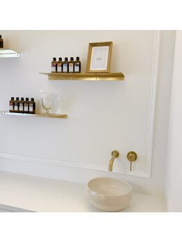 フィズ アイ ビューティ 豊川八幡店(fiz eye beauty)/店内