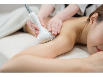 アモリール(Amolir)/しつこい脂肪にキャビテーション