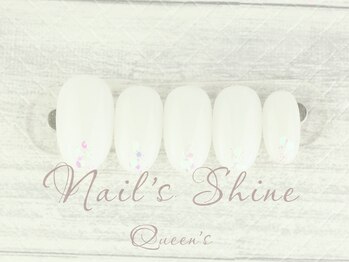 ネイルズシャインクイーンズ(nail's Shine Queen's)/上品トレンドアート