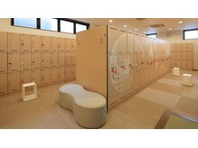 見奈良天然温泉 利楽/脱衣ロッカー