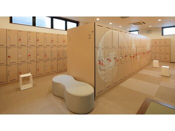 見奈良天然温泉 利楽/脱衣ロッカー